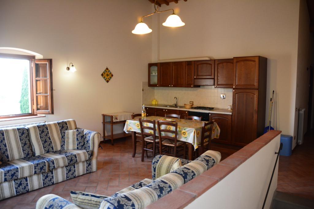 Agriturismo Podere Casalone Limite Habitación foto