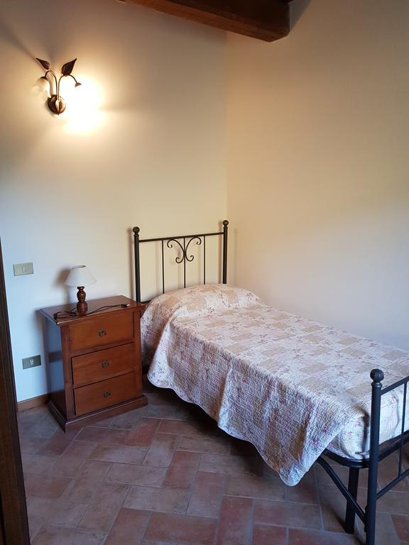 Agriturismo Podere Casalone Limite Exterior foto